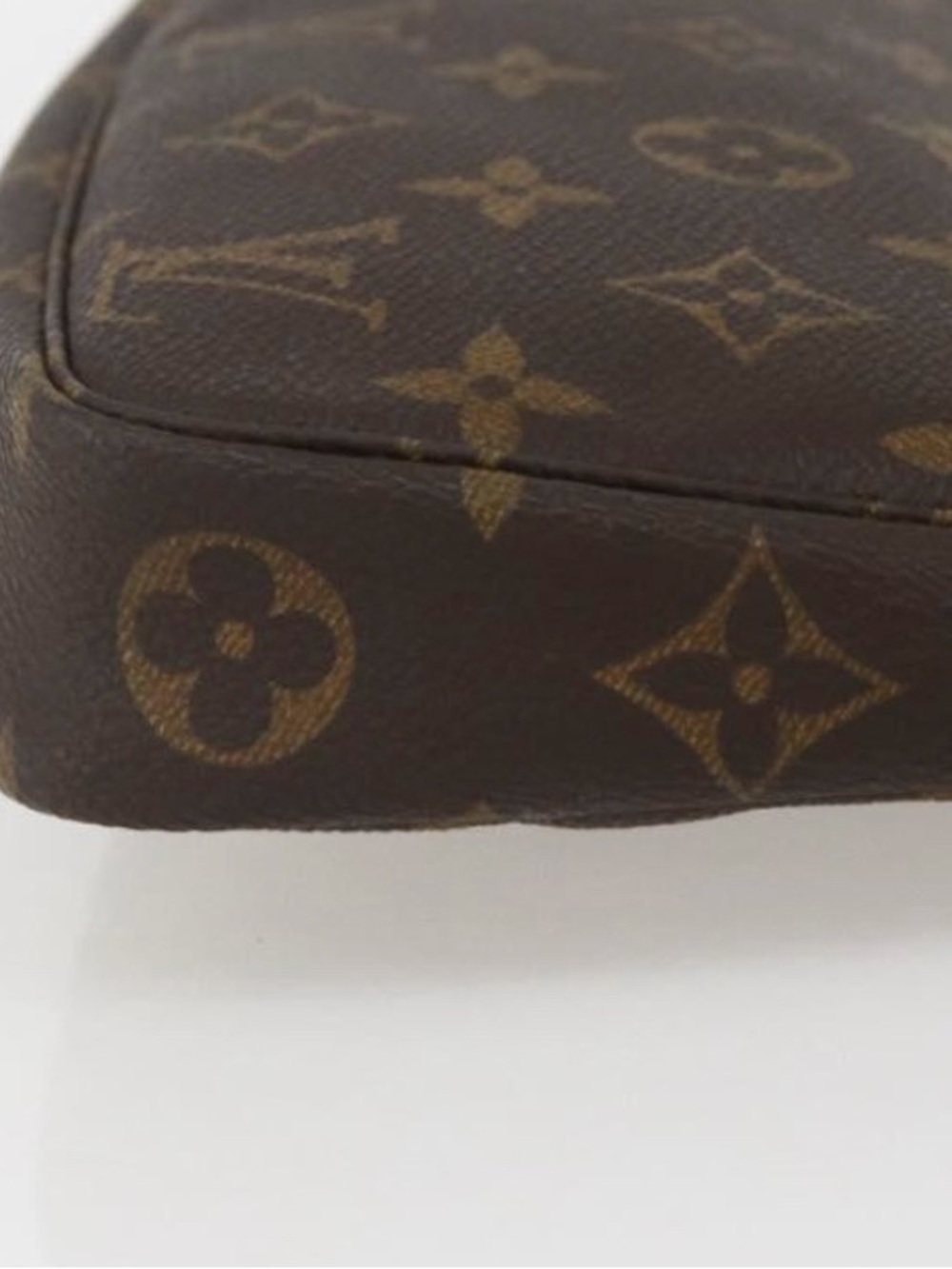 Louis Vuitton Monogram Pochette Shoulder Bag in Brown with Tan Strap - Picture 8 of 16